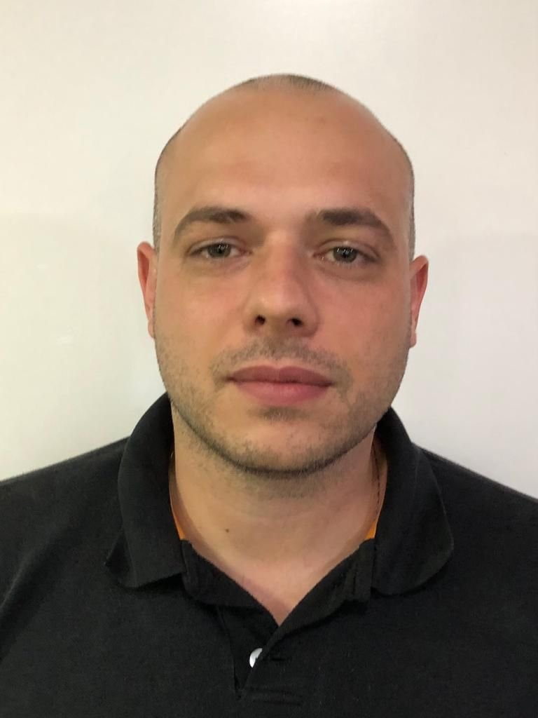 LEANDRO DELFINO RODRIGUES