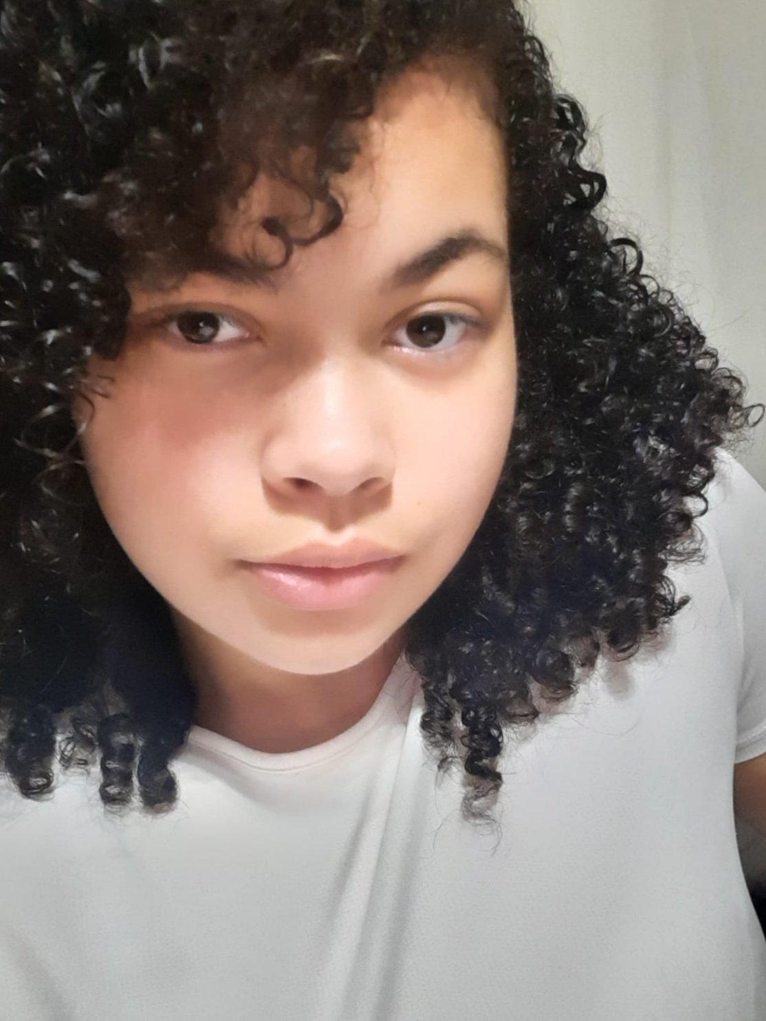 LARISSA LENIEL GONÇALVES CARVALHO