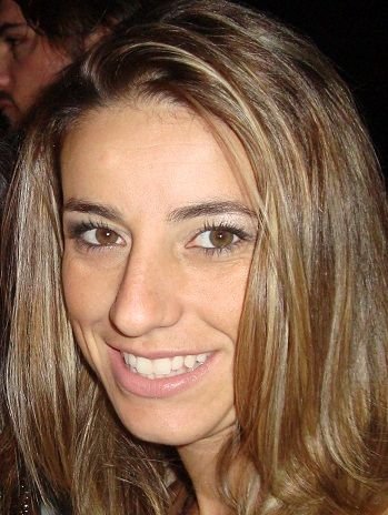 JULIANA RENZI BENTO