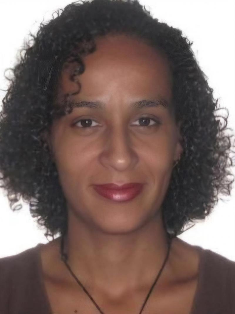 ALINE FABIANA DE CARVALHO MULLER