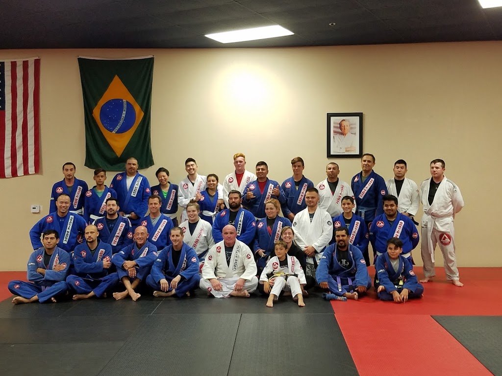 Gracie Barra Corona — academia de Jiu-Jitsu