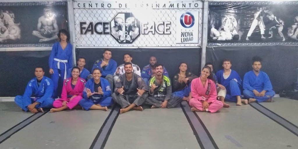 Face To Face — academia de Jiu-Jitsu