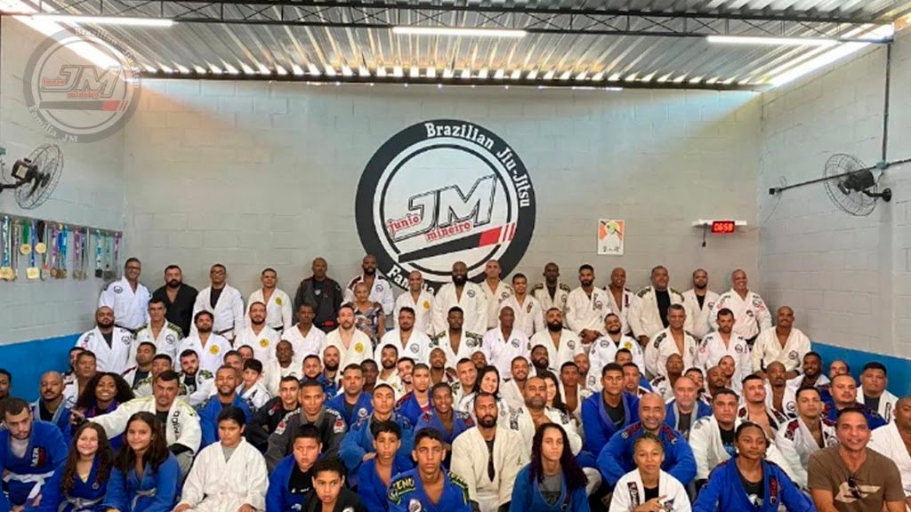 FAMíLIA JM — academia de Jiu-Jitsu