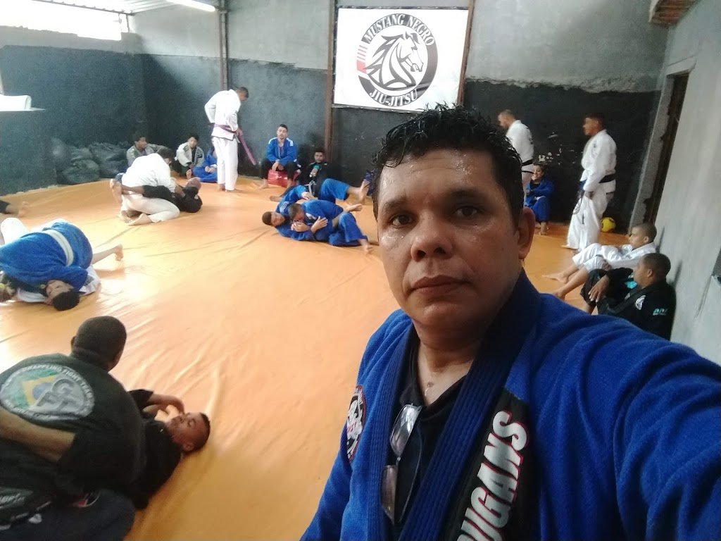 MUSTANG NEGRO BJJ — foto 4