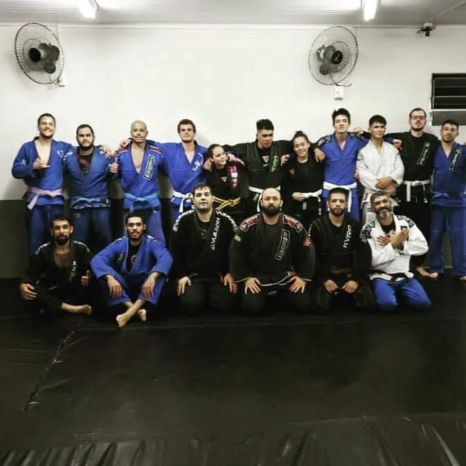 Irmandade Jiu Jitsu Carlos Lima — academia de Jiu-Jitsu