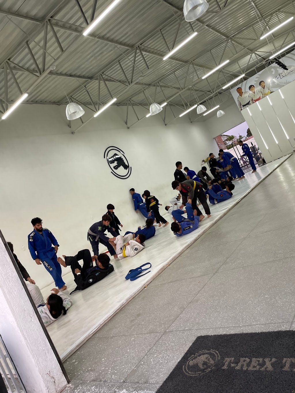 T-Rex Team — foto 4