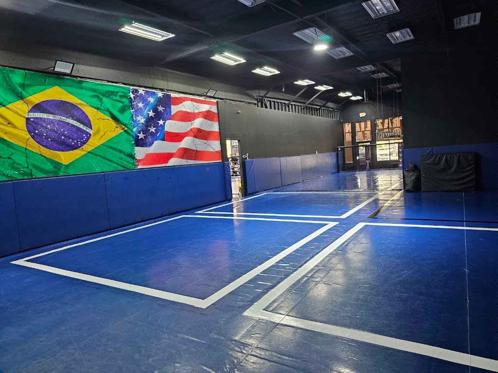 Total MMA Studio (BTT Orange County) — academia de Jiu-Jitsu