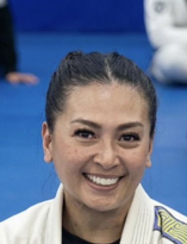 Atleta Ayjell Acejas Deftac Six Blades PHL  
