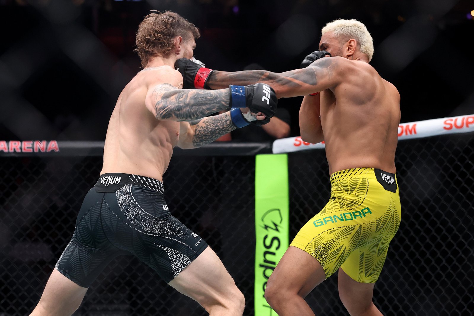 Vídeo do UFC 329: Ryan Gandra esmaga Zach Reese com nocaute em 75 segundos — Federação de Jiu-Jitsu