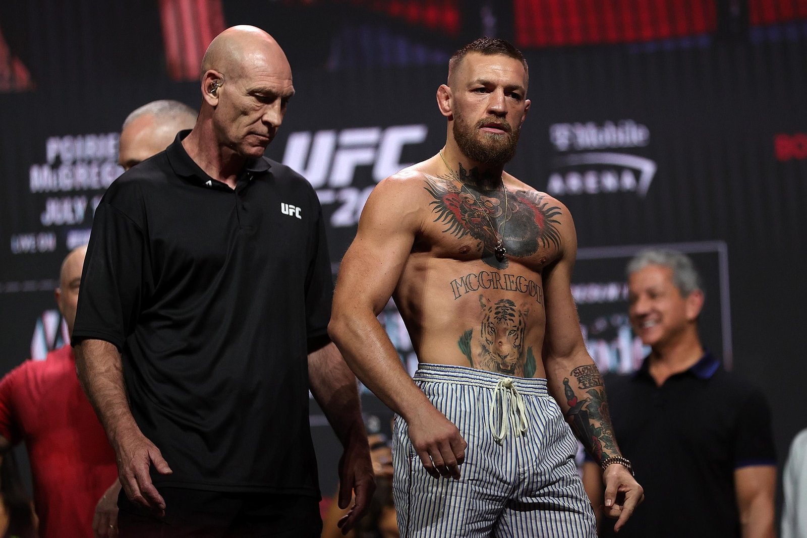 Pesagem do UFC 329 tem novo formato para o retorno de Conor McGregor, com participação da CBS — Federação de Jiu-Jitsu