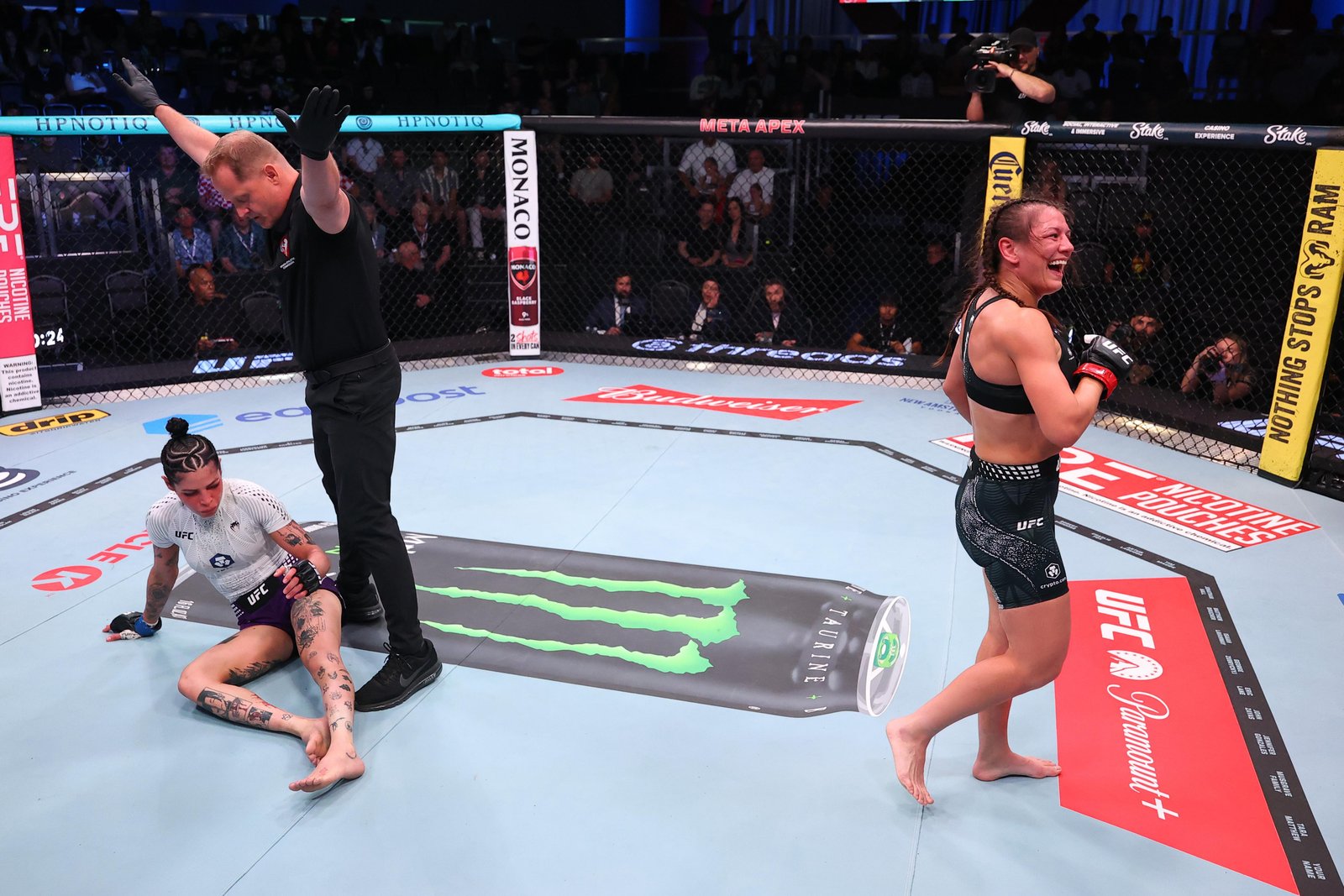 Prêmios de meio de ano 2026 da MMAmania: melhor(es) finalização(ões) do UFC/MMA — Federação de Jiu-Jitsu