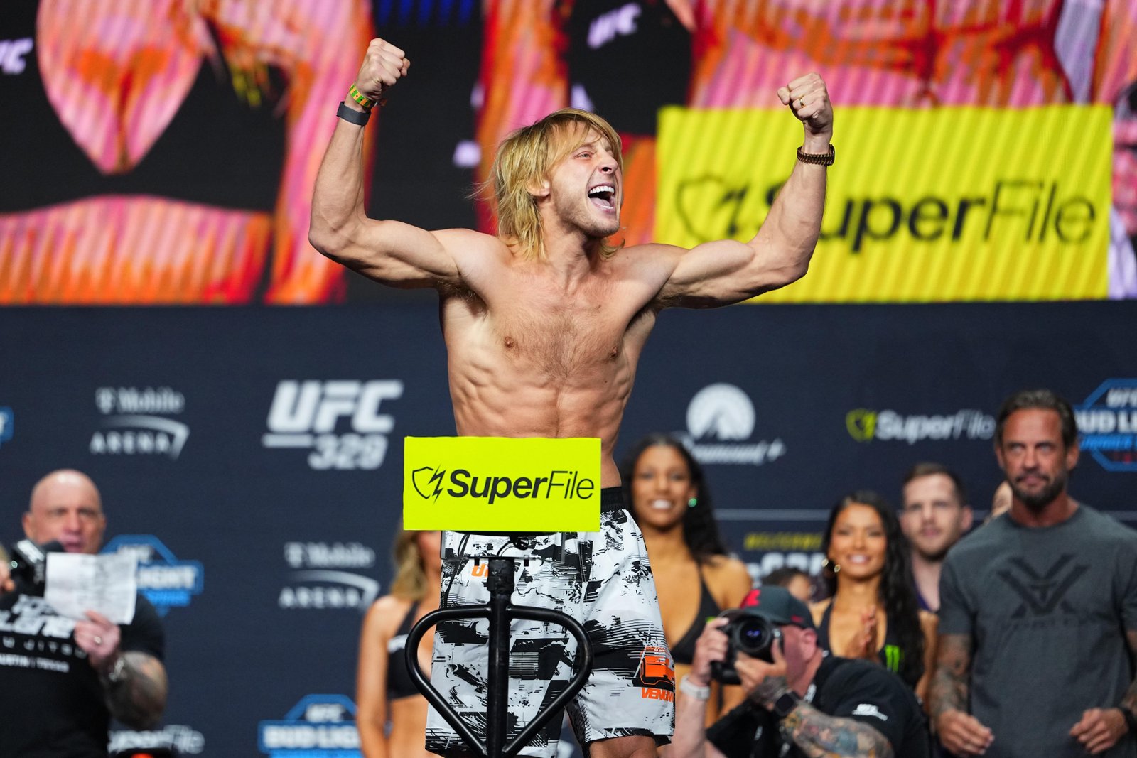 Paddy Pimblett shocks Benoit Saint-Denis, submits ‘God of War’ in less than one minute | UFC 329 — Federação de Jiu-Jitsu