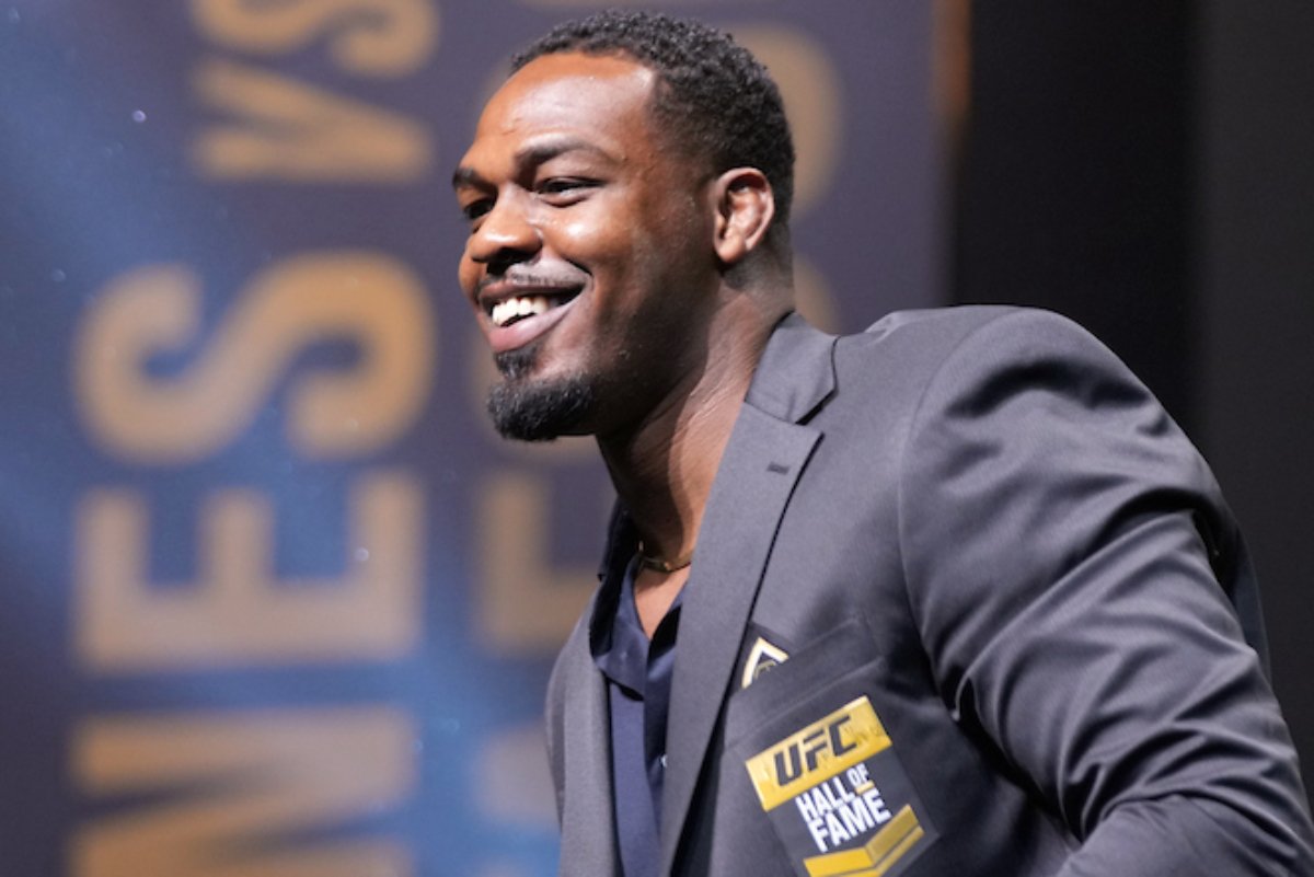 Jon Jones esbanja confiança e topa desafio de enfrentar Poatan e Gane na mesma noite — Federação de Jiu-Jitsu