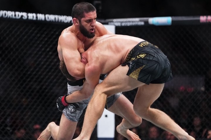 Islam Makhachev Revela que Recebeu Ofertas de Lutas de Grappling e Wrestling: 'Tenho Tempo Para Competir…' — Federação de Jiu-Jitsu