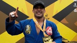 O CAMINHO PARA O OURO de Otavio Sousa no World Masters 2024 — Federação de Jiu-Jitsu