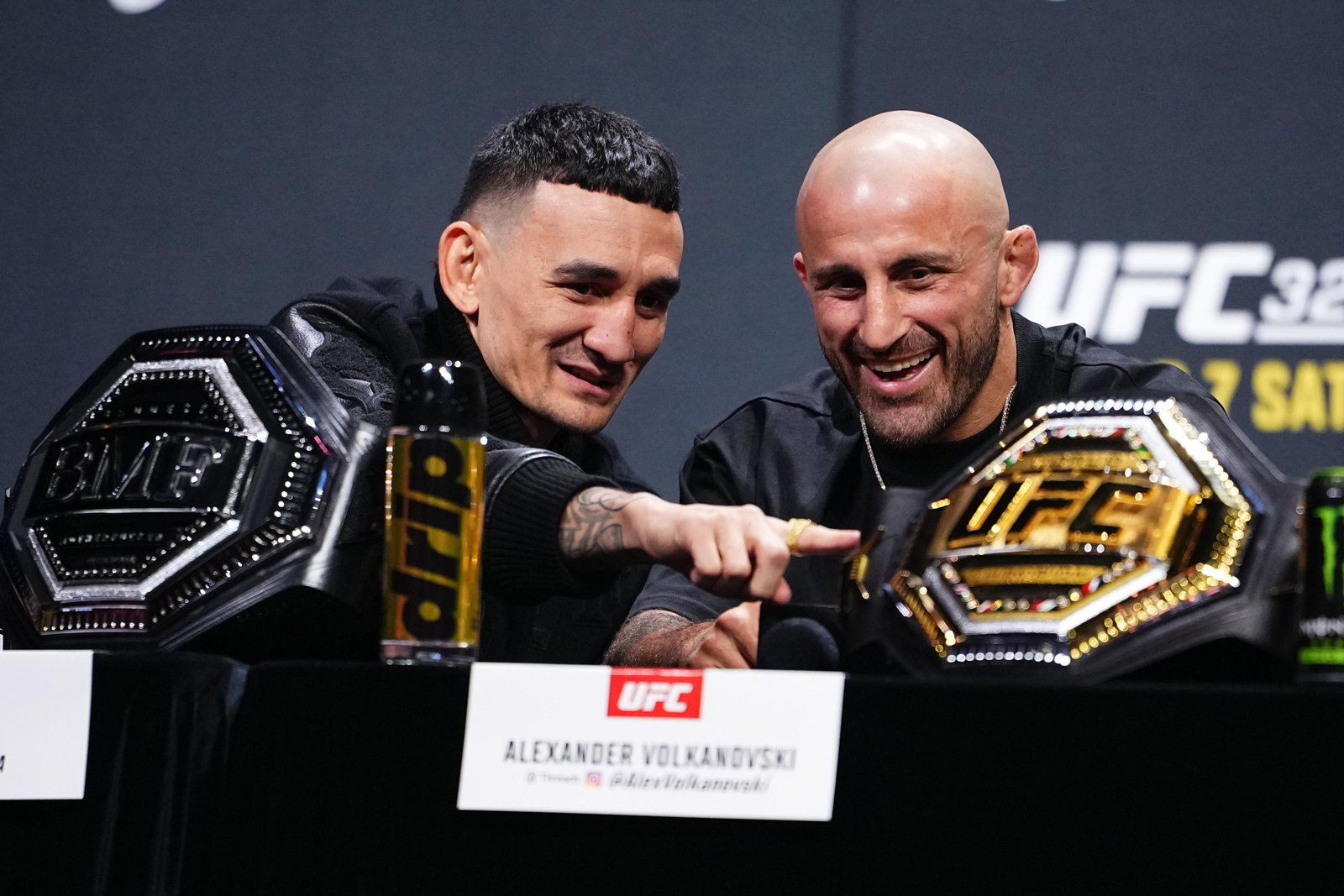 Morning Report: Alexander Volkanovski dá seu palpite para McGregor x Holloway 2 — Federação de Jiu-Jitsu