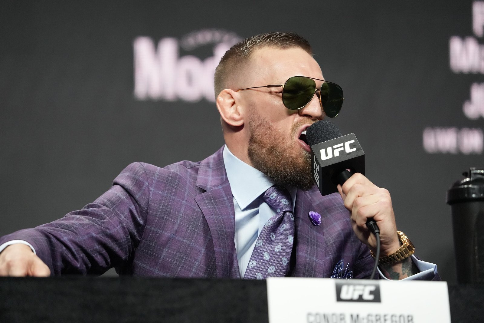Vídeo da coletiva de imprensa do UFC 329 — Federação de Jiu-Jitsu