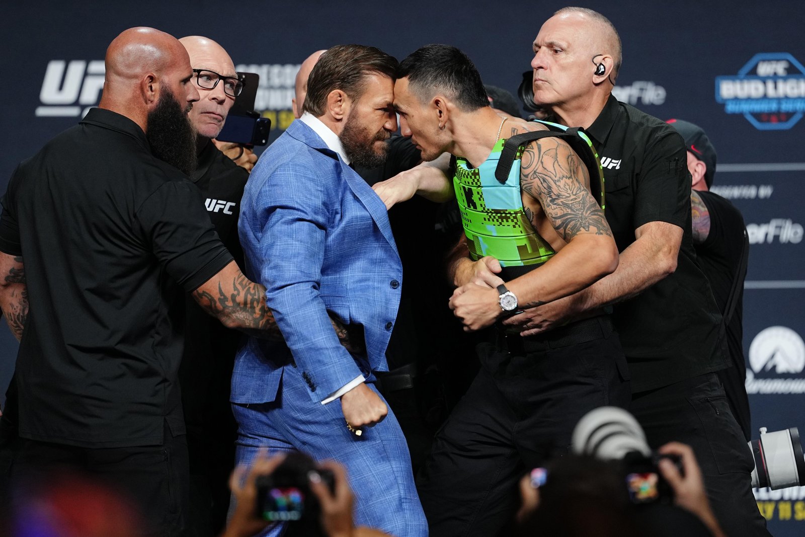 Cara a cara! Confrontos da coletiva do UFC 329 têm McGregor vs. Holloway e Pimblett vs. BSD — Federação de Jiu-Jitsu