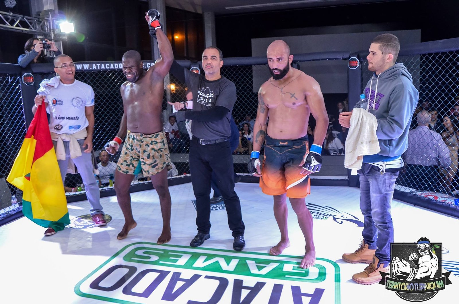 Flávio "Merrão" finaliza Daniel Chicão na luta principal do Federação Fight 4 — Federação de Jiu-Jitsu
