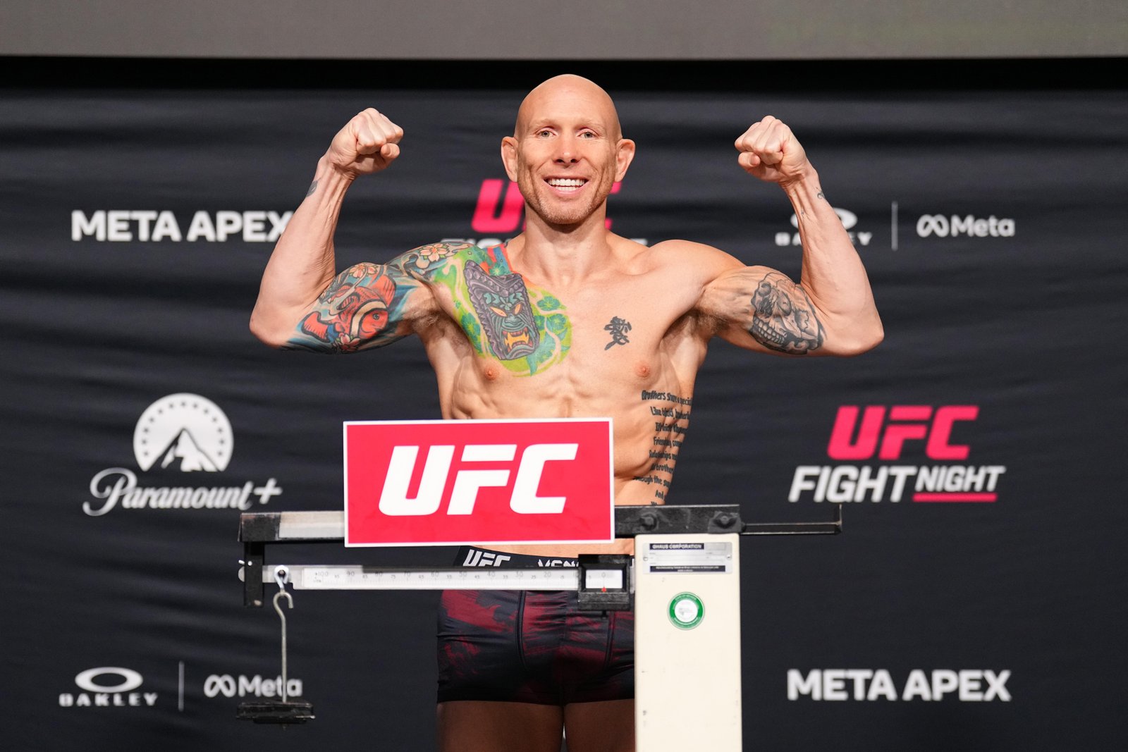 Josh Emmett cogita retorno à divisão dos leves após sequência de derrotas — Federação de Jiu-Jitsu