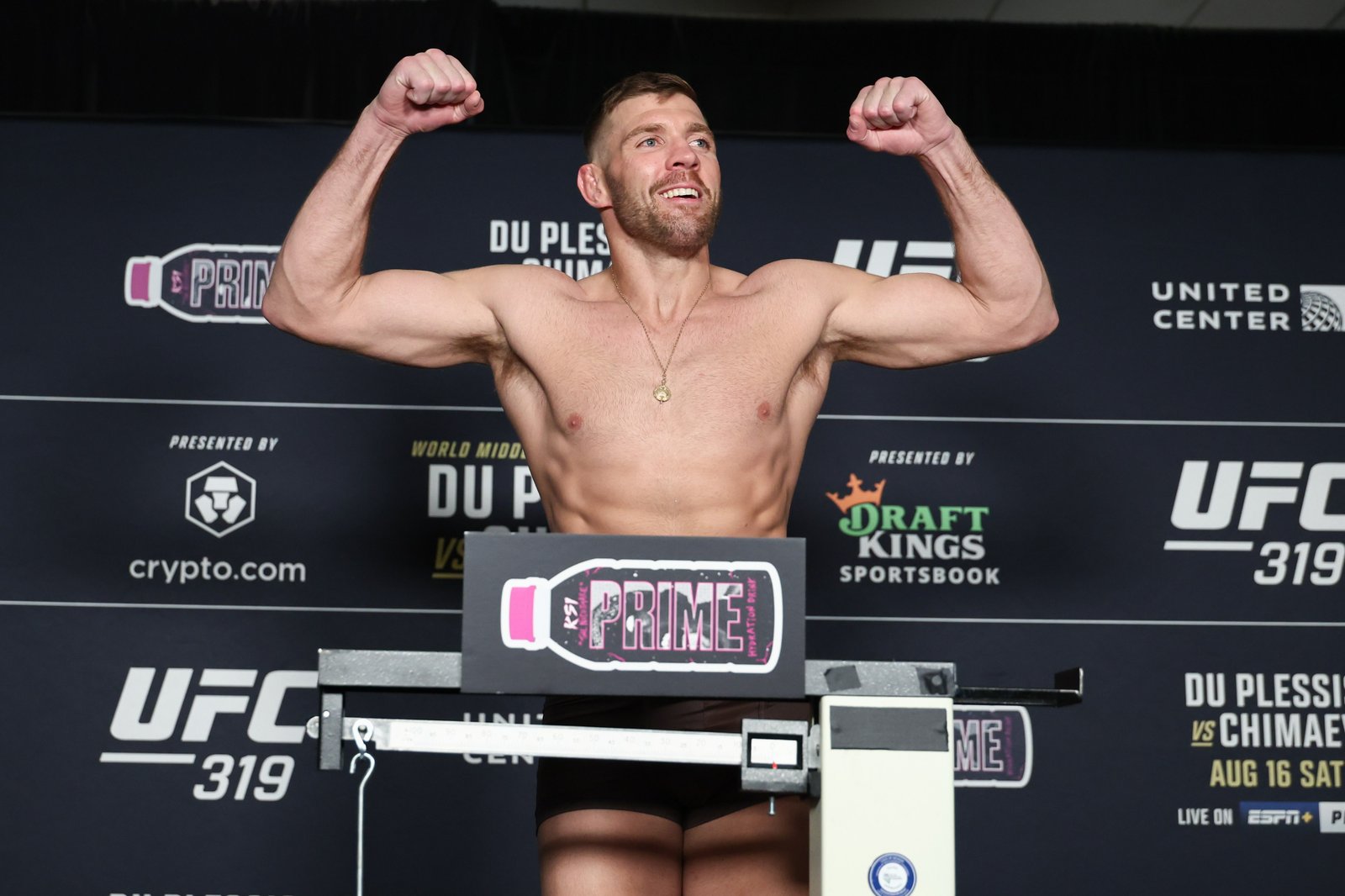 Vídeo de pesagem do UFC Oklahoma City: Du Plessis vs. Usman — Federação de Jiu-Jitsu