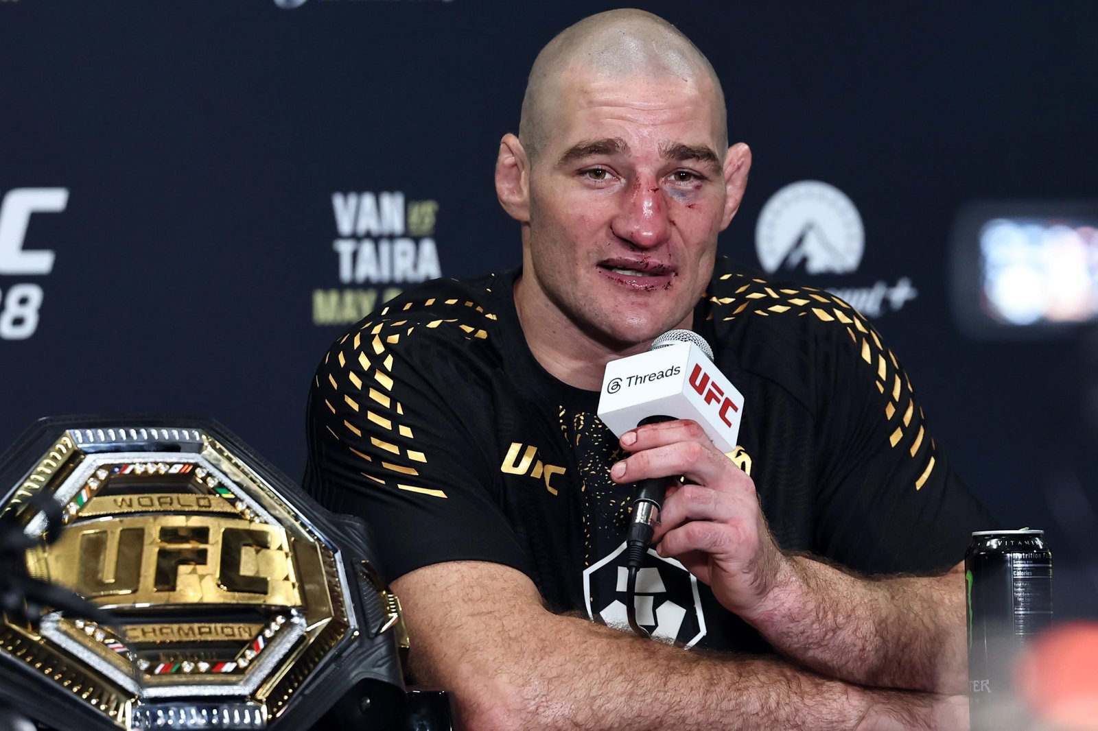 Sean Strickland pede desculpas a Dustin Poirier: 'Acho que nem todo mundo é um babaca como eu' — Federação de Jiu-Jitsu