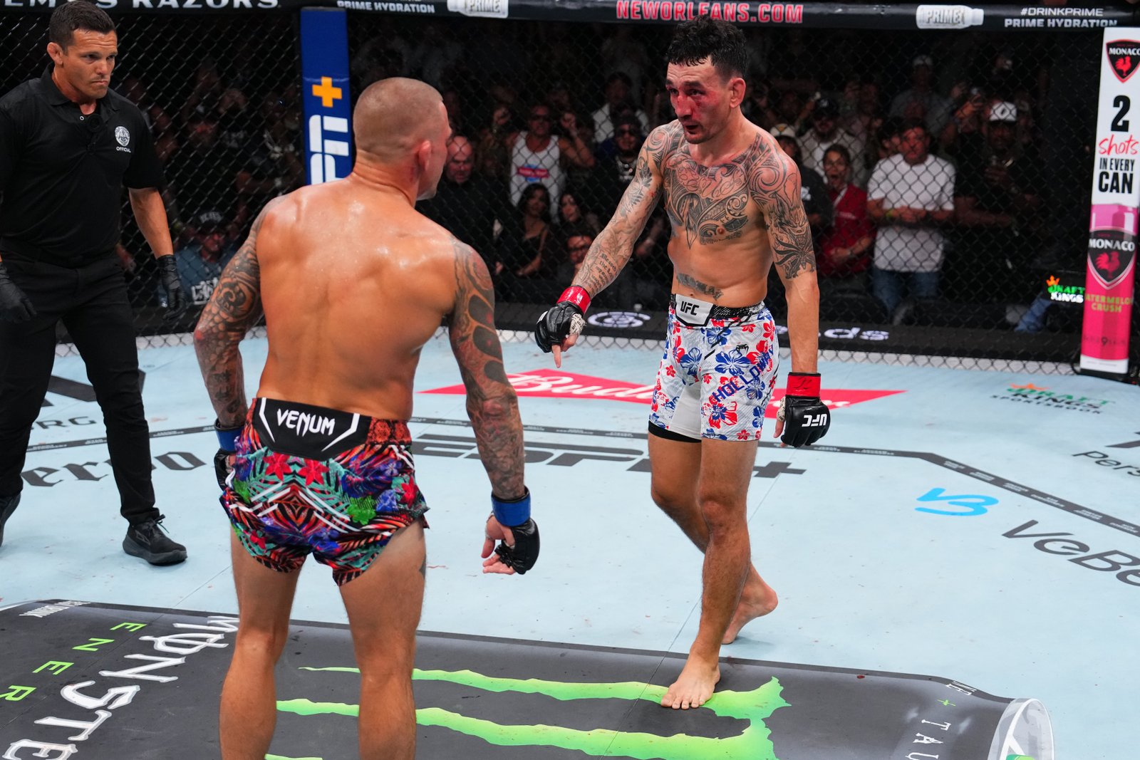 Max Holloway vai apontar para o chão e desafiar Conor McGregor a trocar socos no UFC 329, mas será que 'Notorious' vai aceitar? 'Provavelmente' — Federação de Jiu-Jitsu