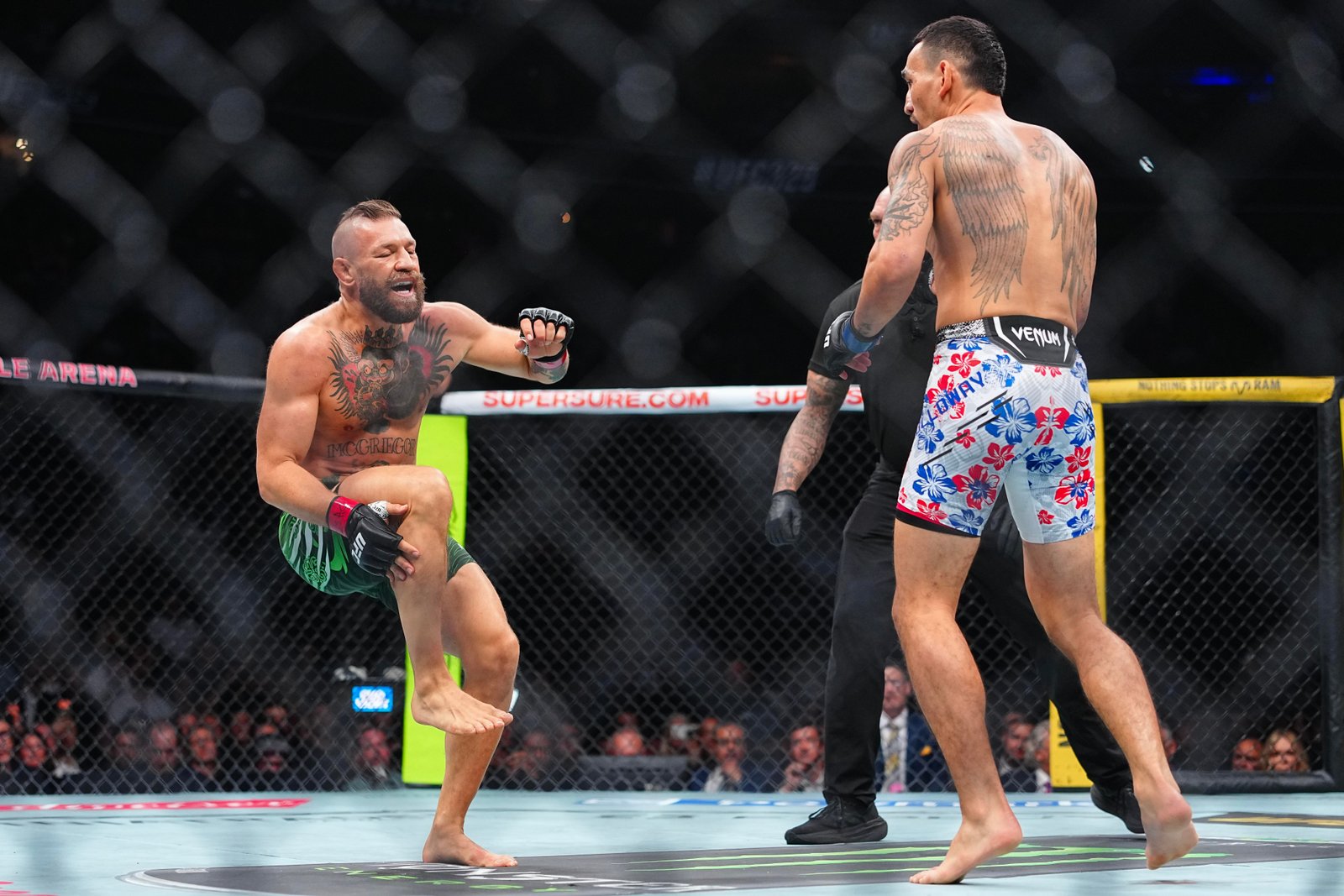 Conor McGregor blows out his knee, comeback ends in just 69 seconds as Max Holloway wins UFC 329 main event — Federação de Jiu-Jitsu