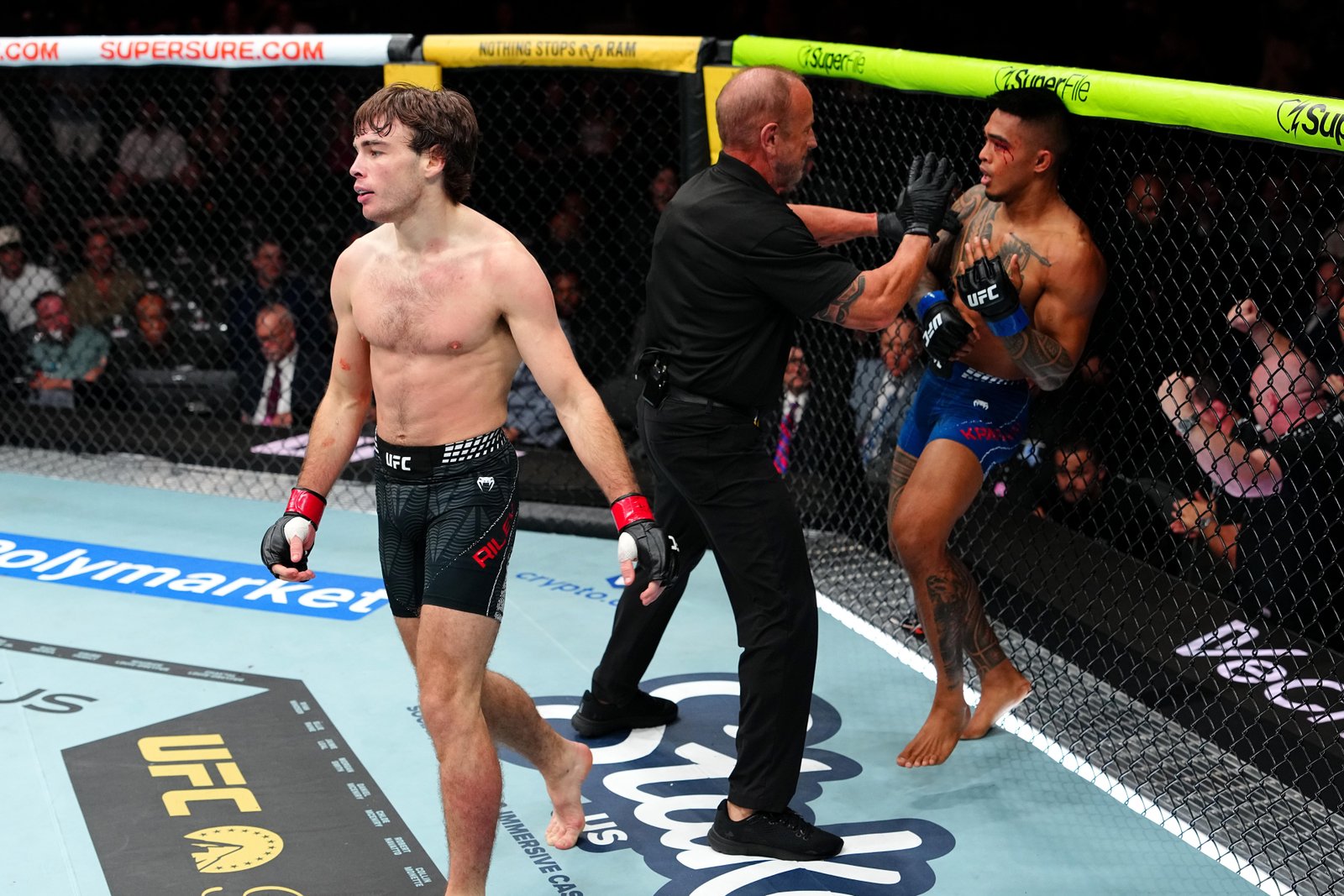 'Aquela interrupção foi horrível': Atletas reagem ao nocaute controverso de Luke Riley no UFC 329 — Federação de Jiu-Jitsu
