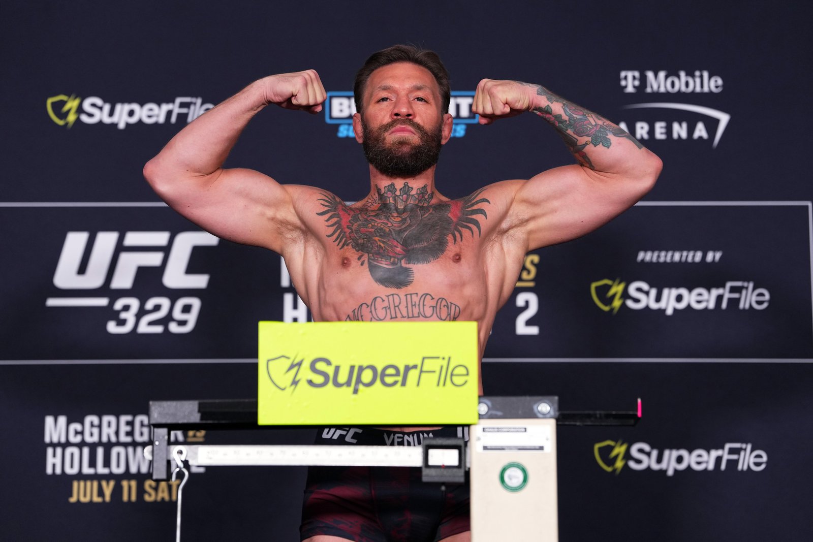 Resultados do weigh-in UFC 329: Conor McGregor faz o peso pelo primeiro combate desde 2021 — Federação de Jiu-Jitsu
