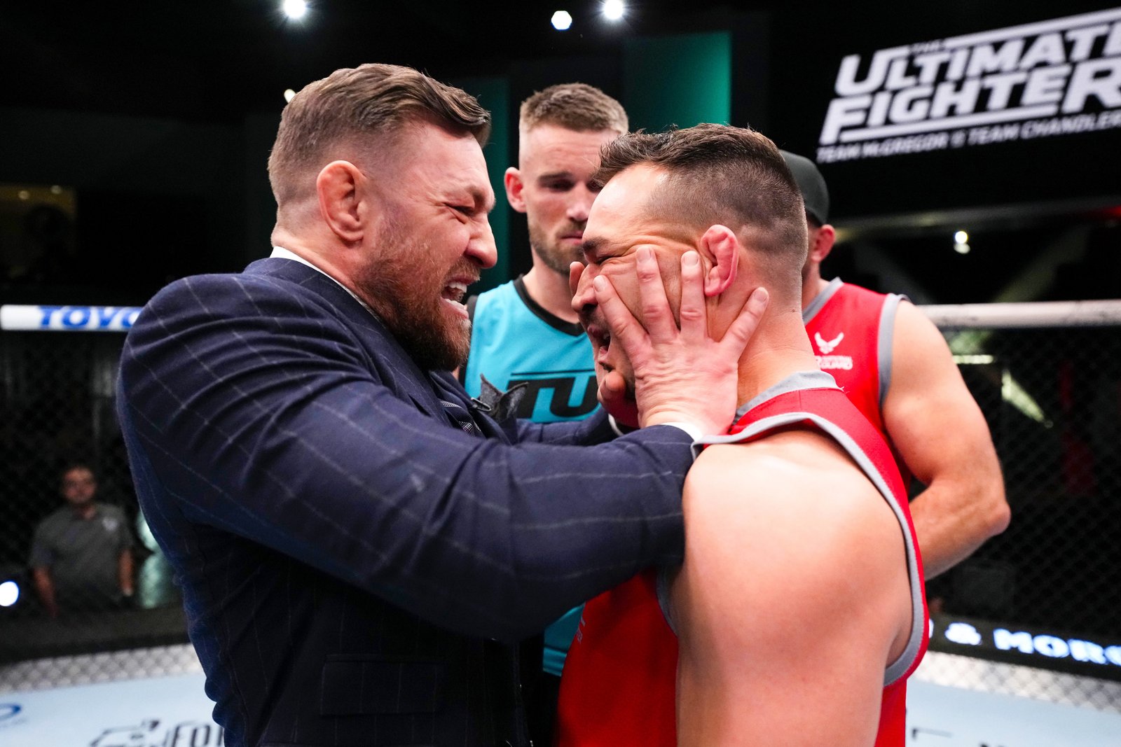 Relatório Matinal | Israel Adesanya: Conor McGregor 'deve' a Michael Chandler a luta final da UFC — Federação de Jiu-Jitsu