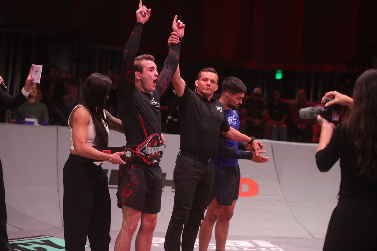 UFC Jiu-Jitsu 4: O 'Ataque Tackett' Chega ao Apex — Federação de Jiu-Jitsu