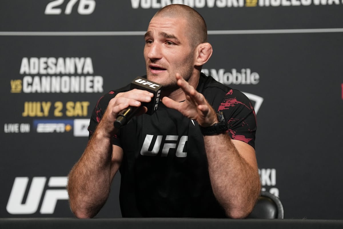 Campeão do UFC ironiza desabafo de Poirier sobre depressão: “Você é rico e famoso” — Federação de Jiu-Jitsu