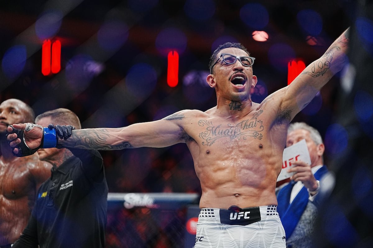 Ossos do ofício! Carlos Prates mostra corte profundo sofrido em treino — Federação de Jiu-Jitsu
