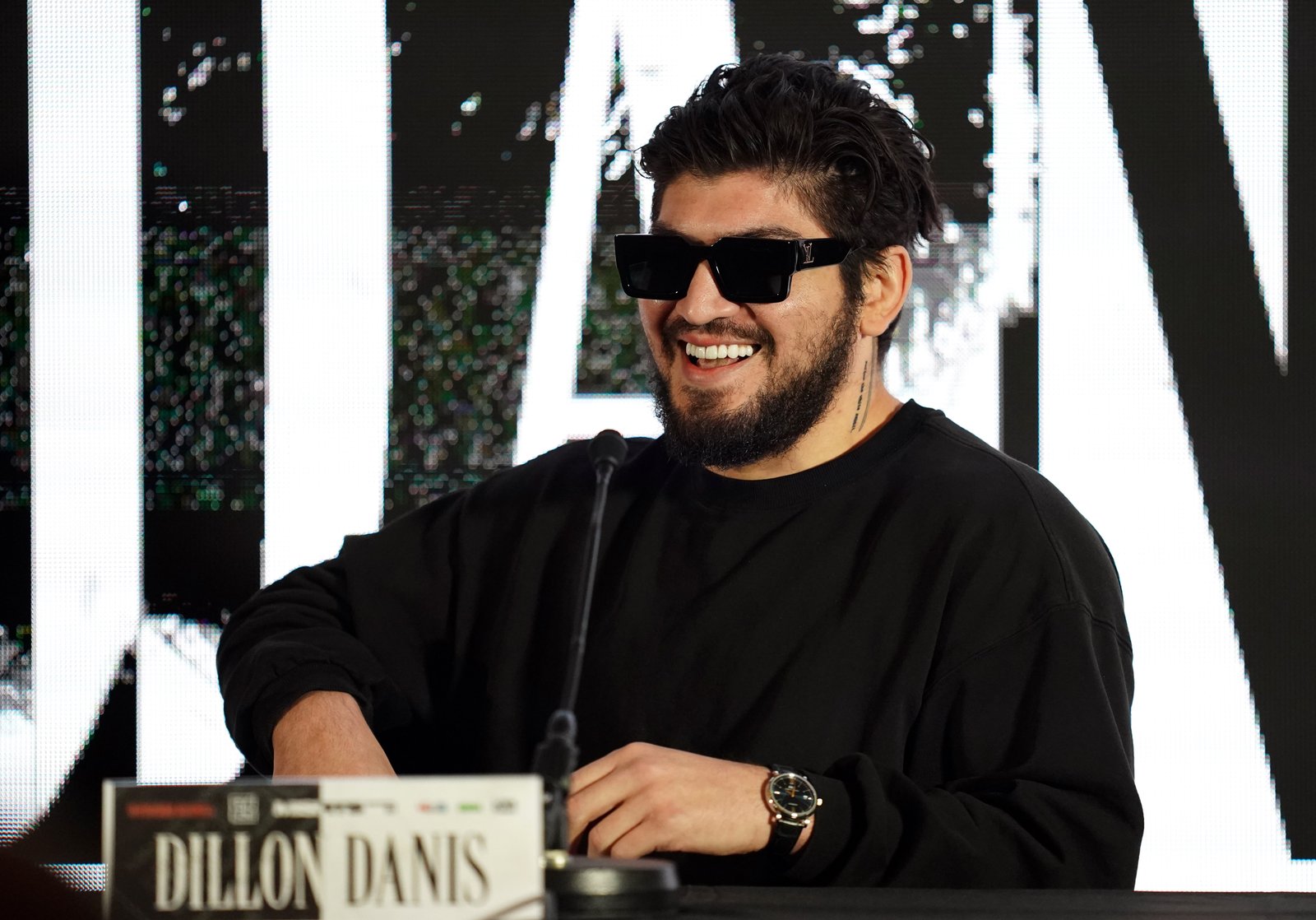 Advogado de Dillon Danis desiste novamente por falta de pagamento no processo de Nina Agdal — Federação de Jiu-Jitsu