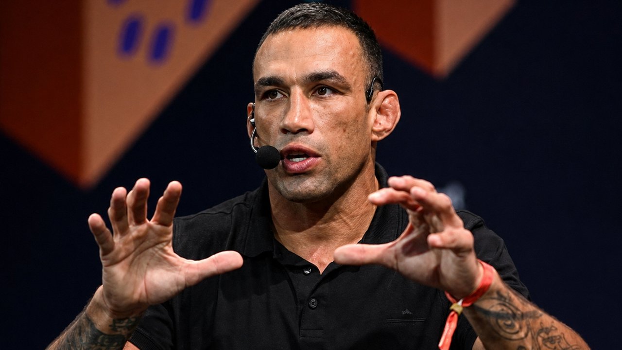Werdum analisa luta de Poatan contra Ciryl Gane no UFC Freedom 250 — Federação de Jiu-Jitsu