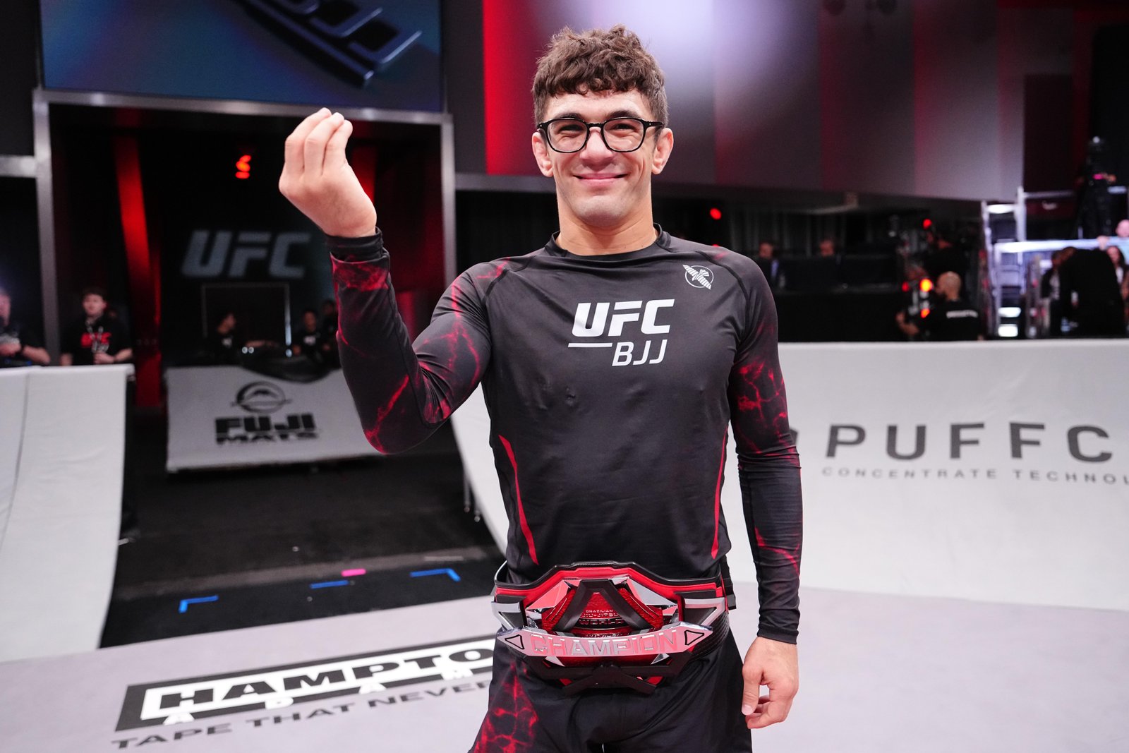 Campeão UFC BJJ Mikey Musumeci sobe de peso para enfrentar Bryce Mitchell em setembro — Federação de Jiu-Jitsu
