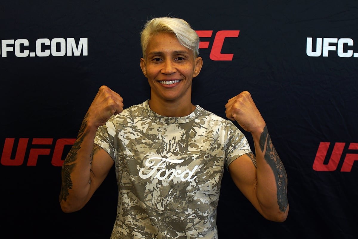 Amanda Lemos aposta em resgate da agressividade para seguir no UFC — Federação de Jiu-Jitsu, Brazilian Jiu-Jitsu Federation