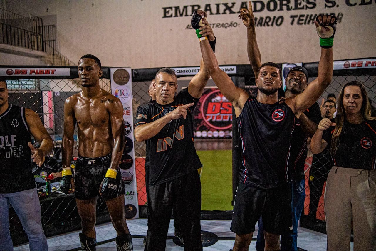 Breno Silva e Ygor Bueno vencem por nocaute no primeiro round no DS Fight 12 — Federação de Jiu-Jitsu, Brazilian Jiu-Jitsu Federation
