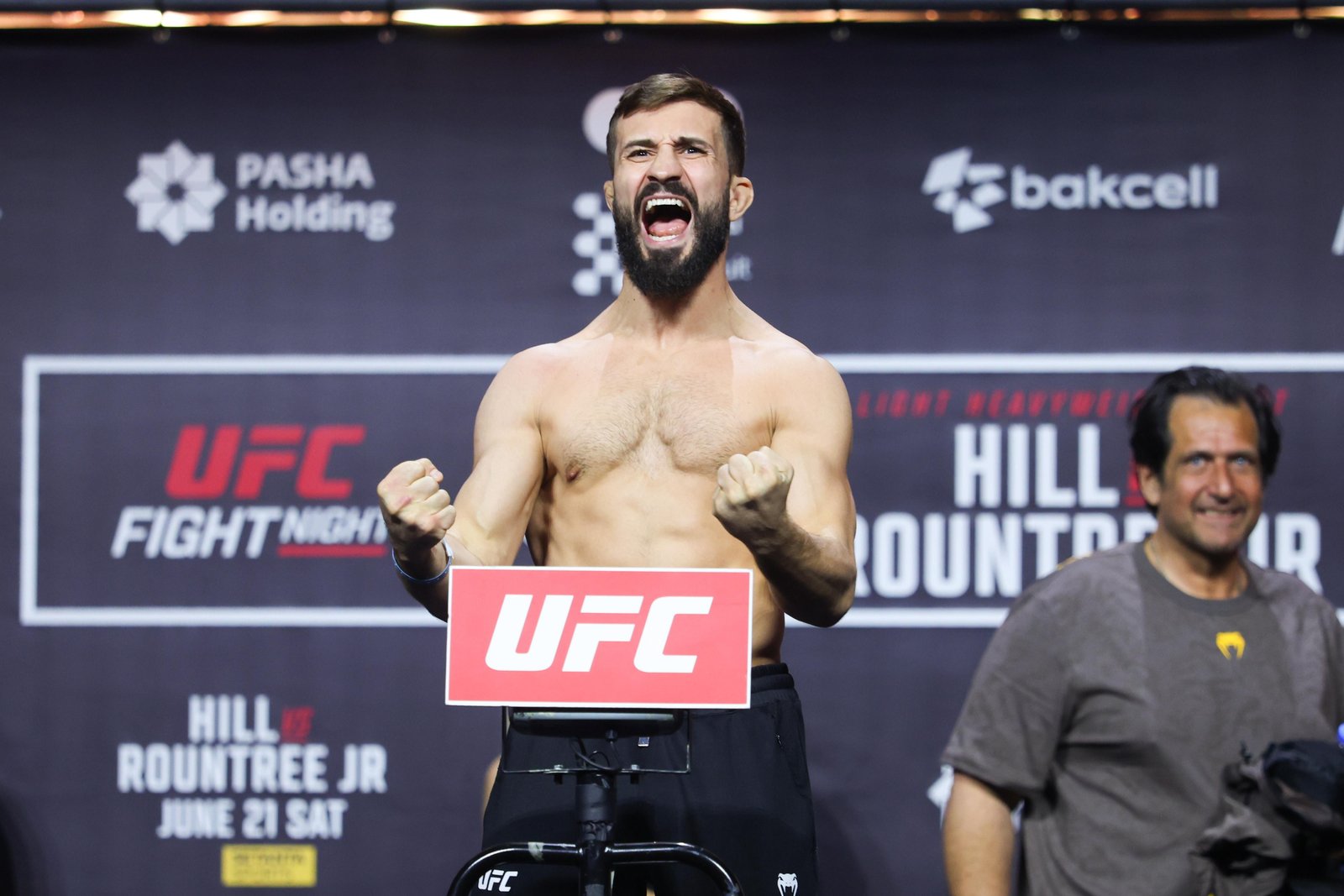 A aposta 'Weekend Lock' do MMAmania.com para o UFC Baku... qual é a sua? — Federação de Jiu-Jitsu