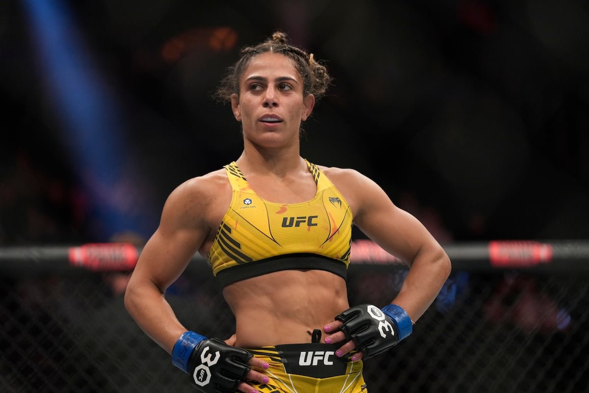 Domínio! Tabatha Ricci sofre e perde para promessa americana no UFC Oklahoma — Federação de Jiu-Jitsu
