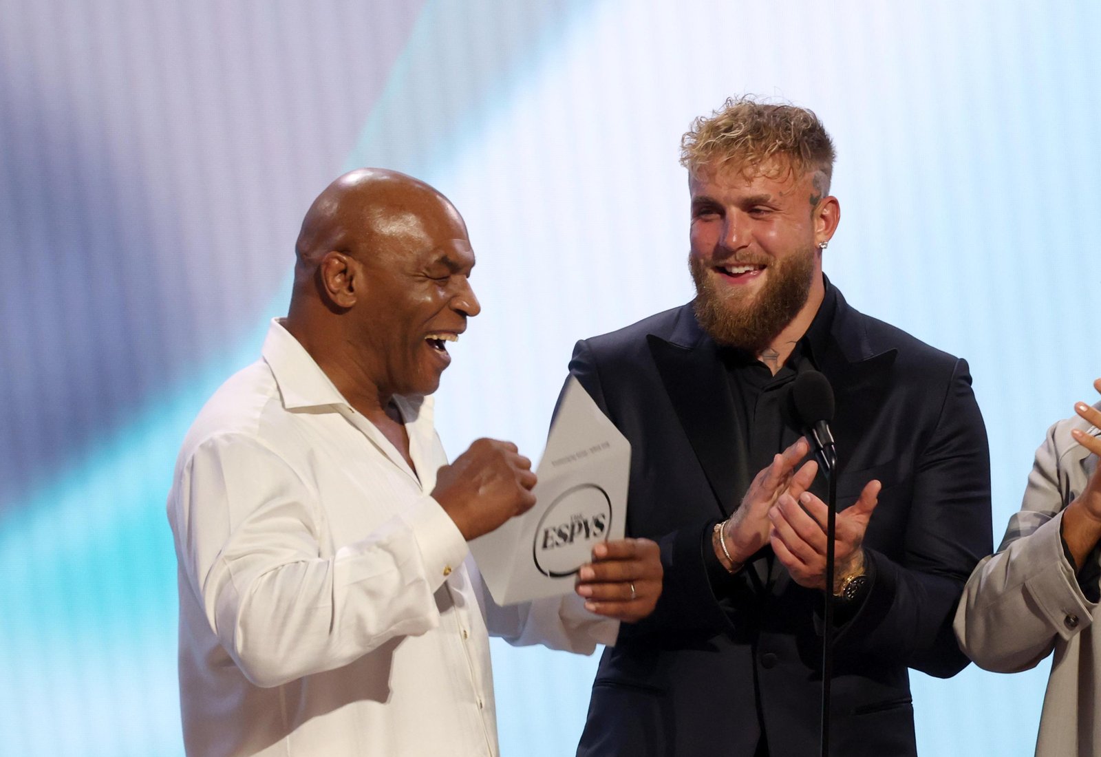 Jake Paul diz "Talvez eu faça um pouco de MMA," chama Brock Lesnar e Nate Diaz — Federação de Jiu-Jitsu