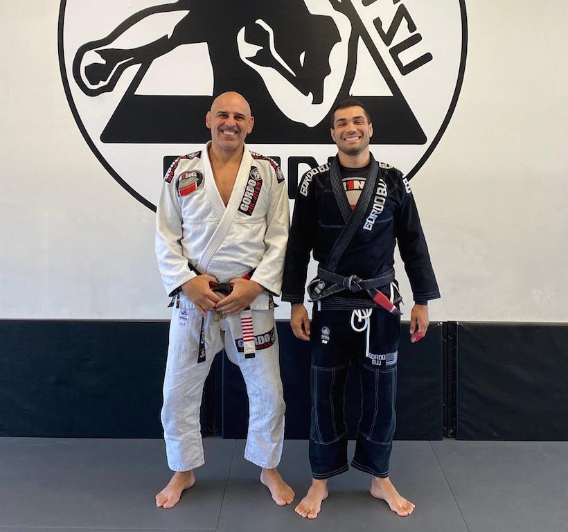 Gripp e os degraus da construção de um professor, do primeiro treininho ao ensino internacional — Federação de Jiu-Jitsu