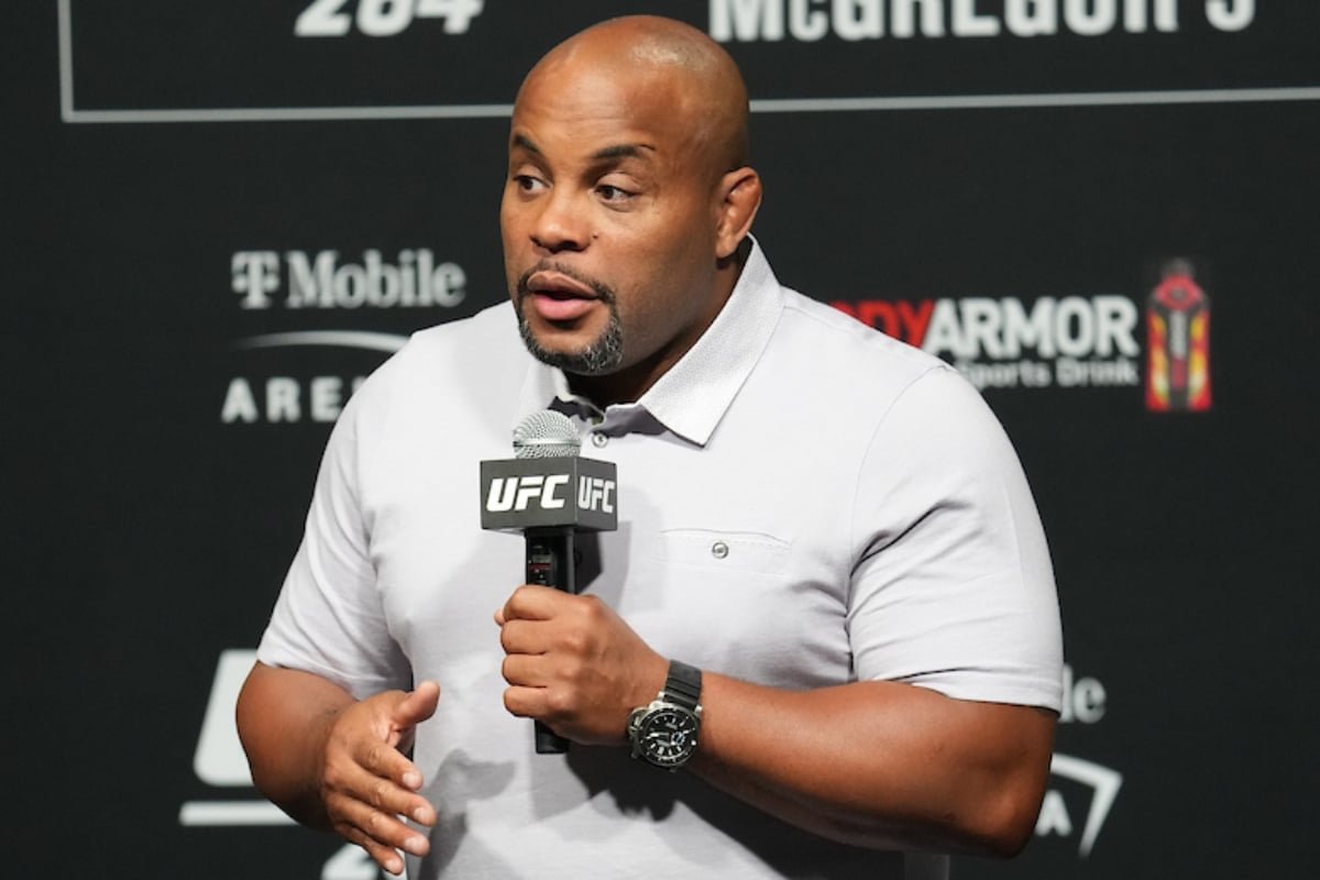 Ex-campeão do UFC polemiza ao tirar Anderson Silva e Jon Jones do debate sobre o GOAT — Federação de Jiu-Jitsu, Brazilian Jiu-Jitsu Federation