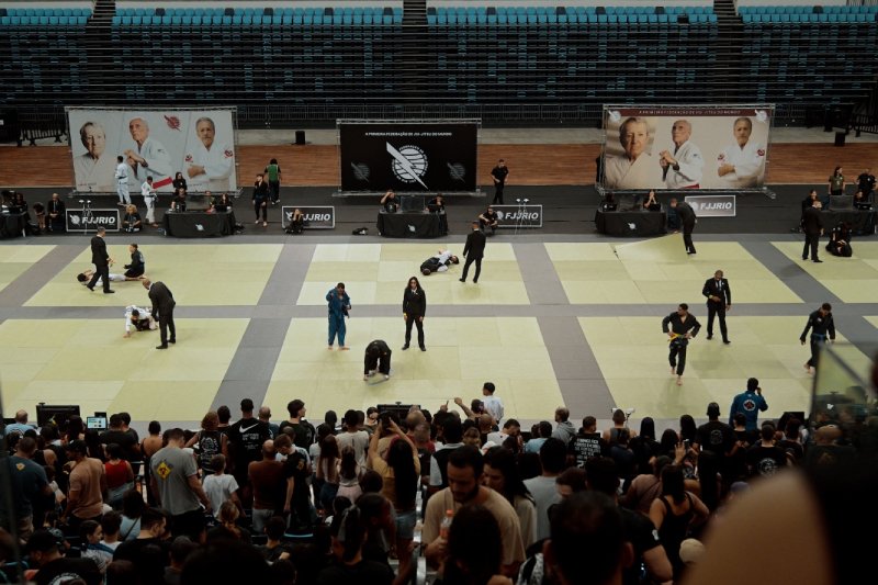 FJJRio leva Estadual para Araruama e amplia alcance do Jiu-Jitsu no interior do Rio — Federação de Jiu-Jitsu