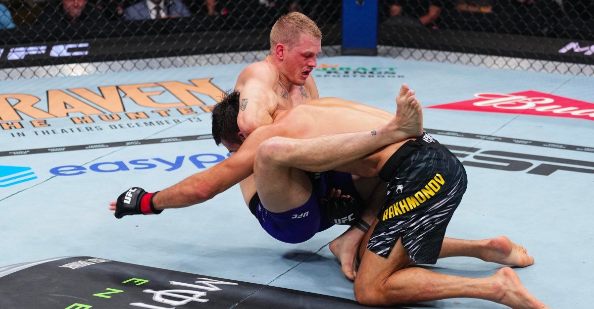 Fãs de Islam começam a se preocupar após Garry revelar que 'parou 15 das 17 tentativas de queda de Shavkat e Belal' antes do UFC 330 — Federação de Jiu-Jitsu