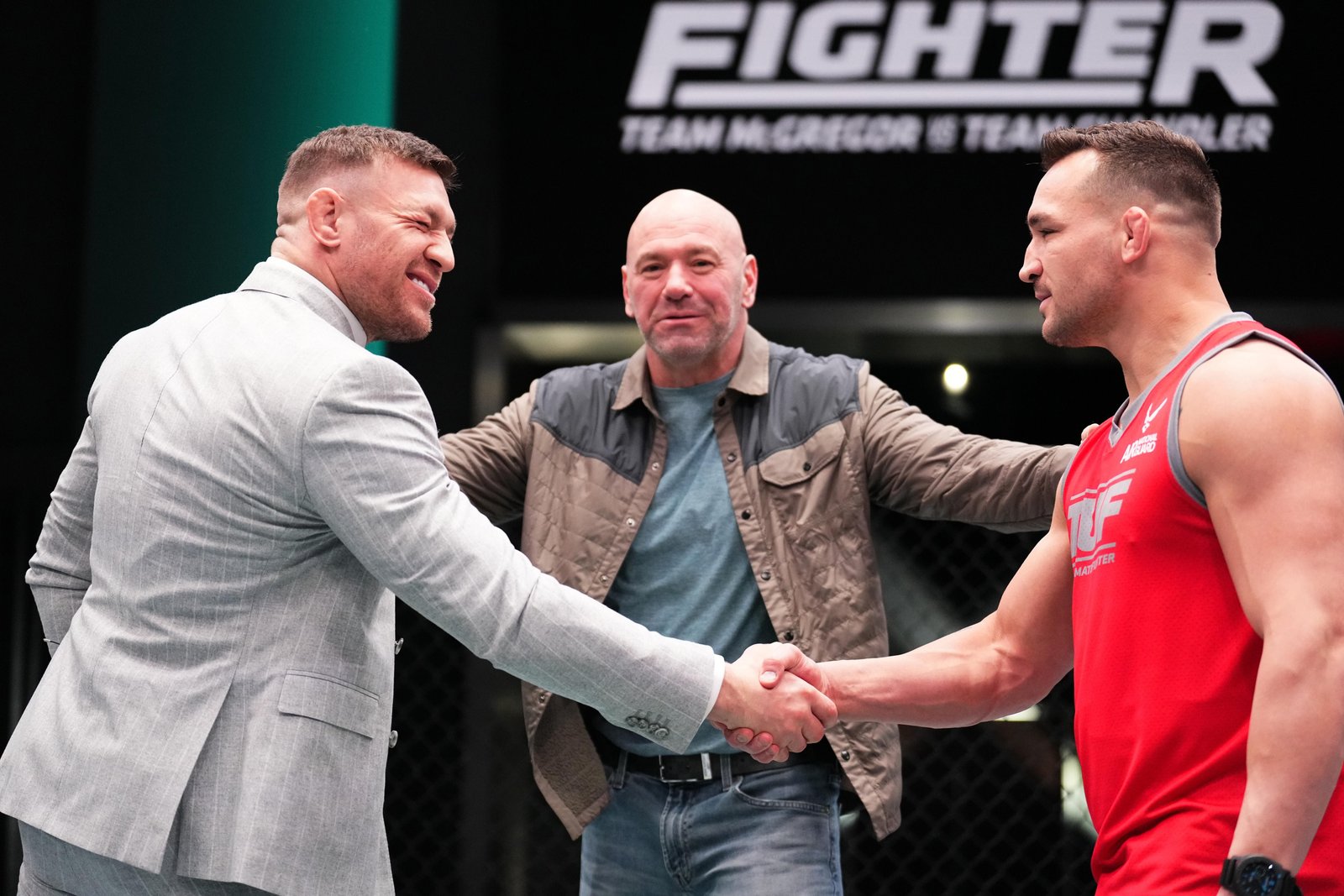 Michael Chandler desmente teorias da conspiração sobre lesão de Conor McGregor no UFC 329: 'Ele não é um desistente' — Federação de Jiu-Jitsu