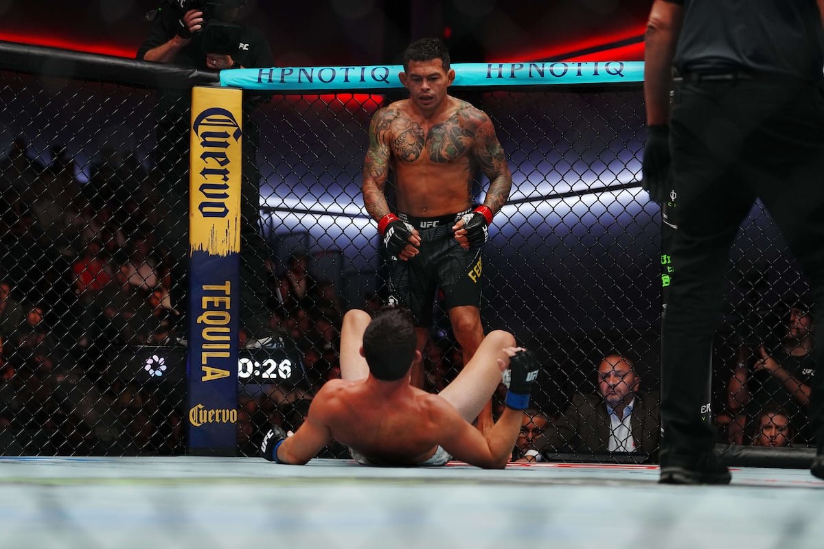 Guerra! Carlos Diego Ferreira bate Billy Quarantillo e se reabilita no UFC — Federação de Jiu-Jitsu, Brazilian Jiu-Jitsu Federation