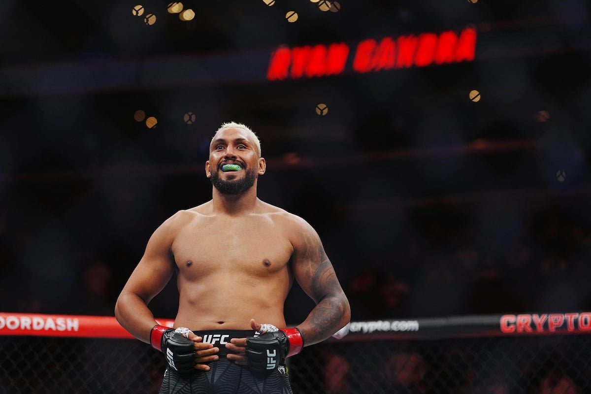Invicto russo alega queda de duelo com Ryan Gandra no UFC 335 e provoca: “Medo?” — Federação de Jiu-Jitsu, Brazilian Jiu-Jitsu Federation