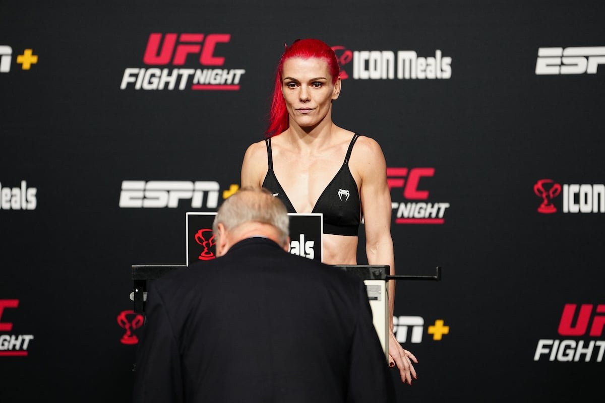 Lutadora rejeita pedido de desculpas de treinador após polêmica no UFC 330 — Federação de Jiu-Jitsu, Brazilian Jiu-Jitsu Federation